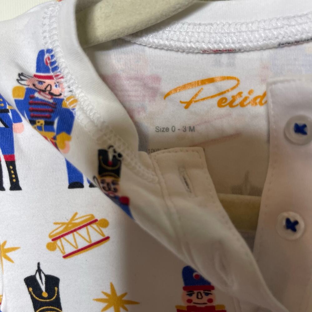 Petidoux Nutcracker Holiday Christmas Footie Pajama Bodysuit White Kids 0-3M - Picture 4 of 6